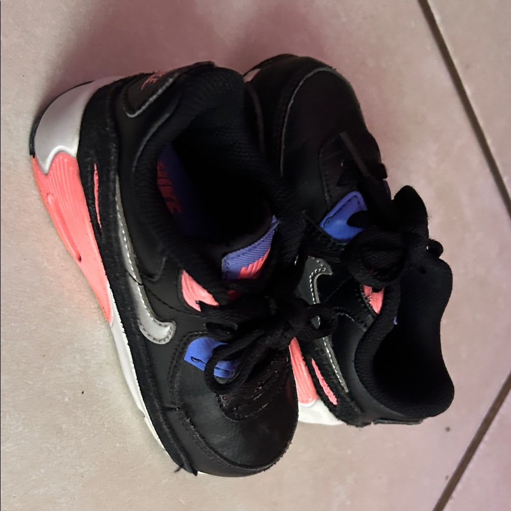 Kids Nike black pink Sneakers